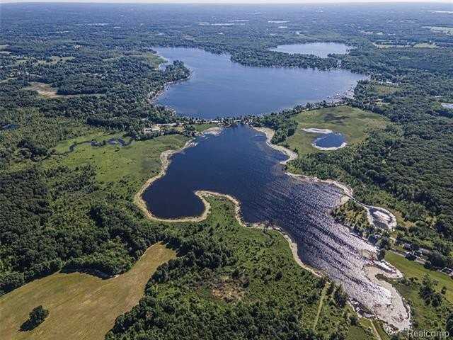 9663 Winston Rd - Photo 3 of 20