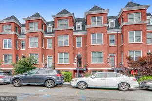 3418 Brown St Nw Apt B #B - Photo 1 of 1