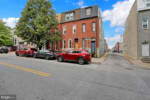 featured image of 2308 E Fairmount Ave