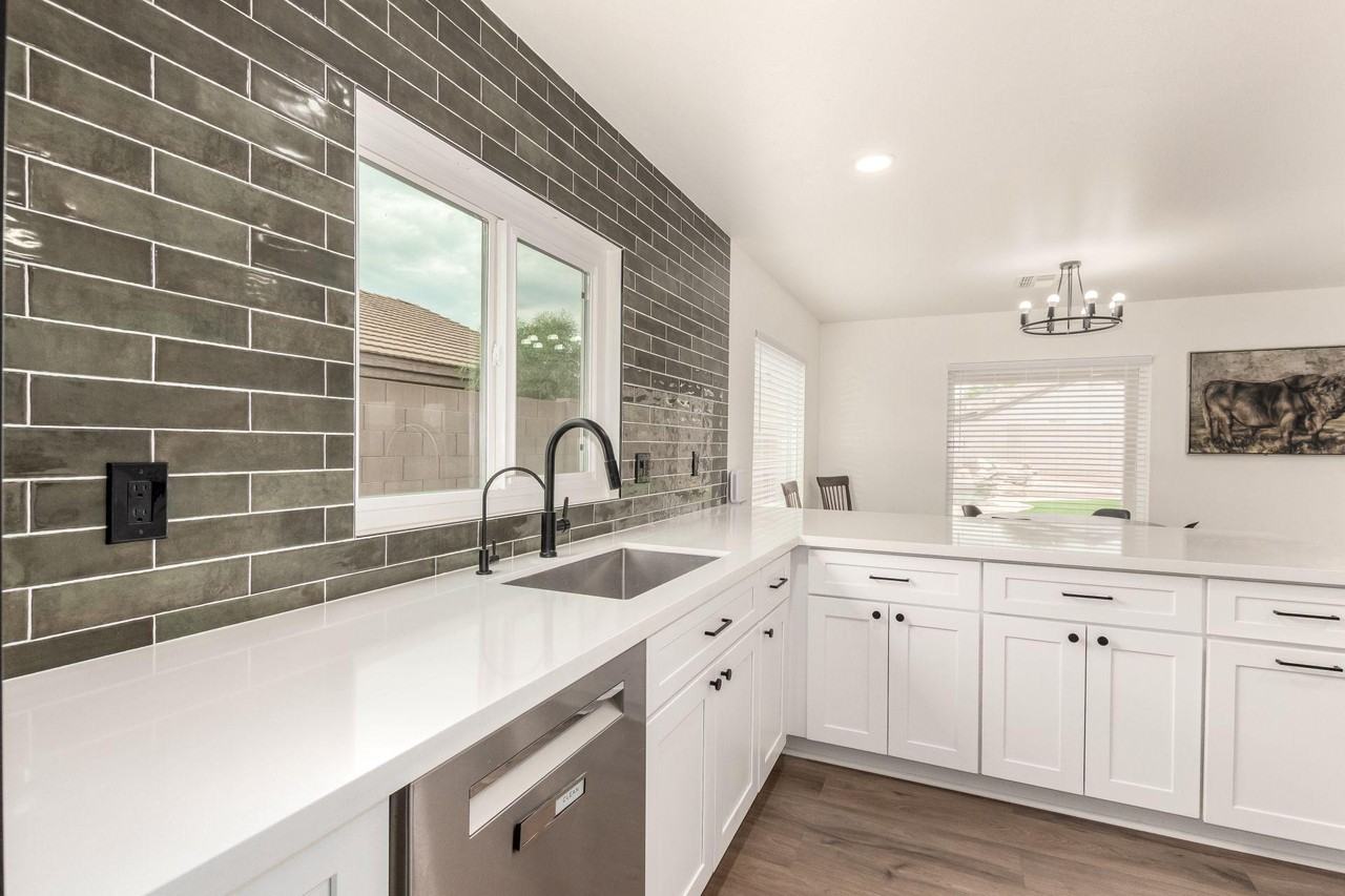 E El Moro Cir - Photo 4 of 9