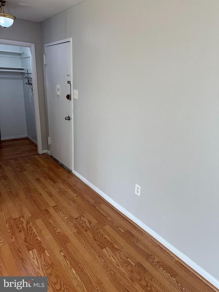 8830 Piney Branch Rd Apt 1004 #1004 - Photo 5 of 16