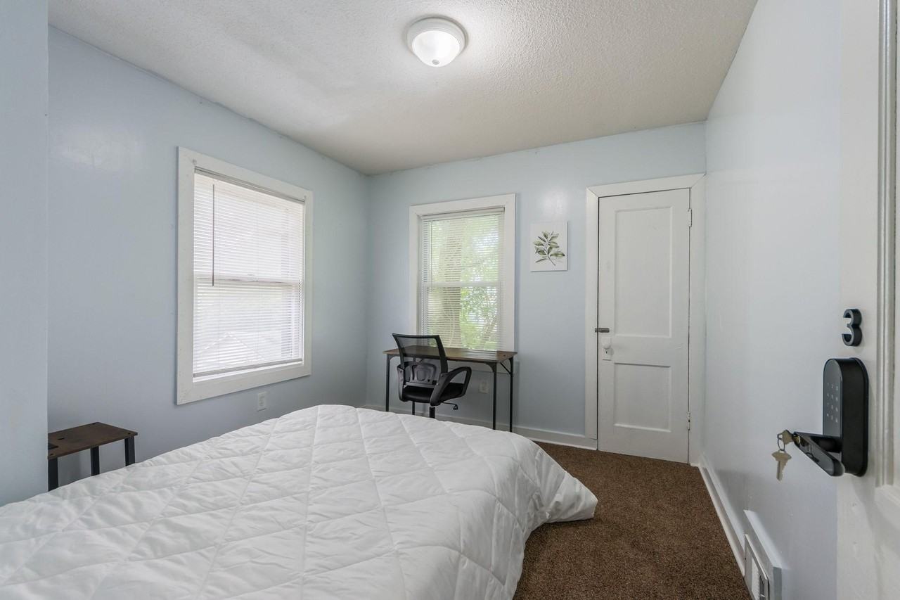 Agnes Ave - Photo 4 of 4