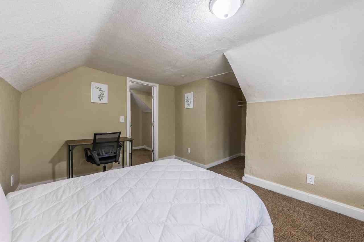 Agnes Ave - Photo 6 of 6