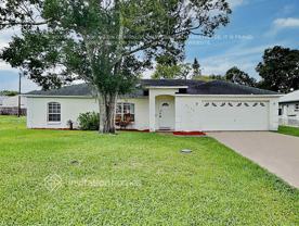 3132 Travelers Palm Dr - Photo 1 of 1
