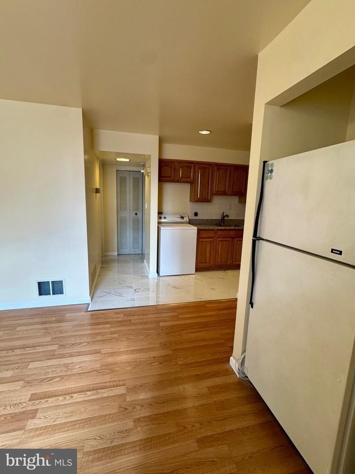 201 N 9th St - Photo 6 of 18