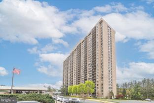 3705 S George Mason Dr Apt 2414s #2414S - Photo 1 of 1