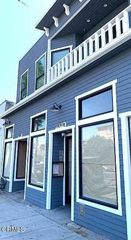 4909 1/2 S Central Ave - Photo 2 of 49