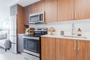 1950 W 49th St #303 - Photo 1 of 1