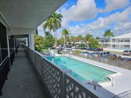 featured image of 1450 Ne 170th St #211