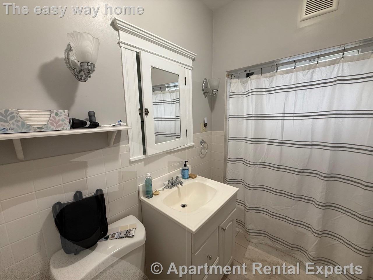 76 Powder House Blvd - Photo 4 of 32