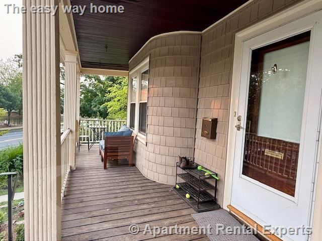 76 Powder House Blvd - Photo 5 of 32