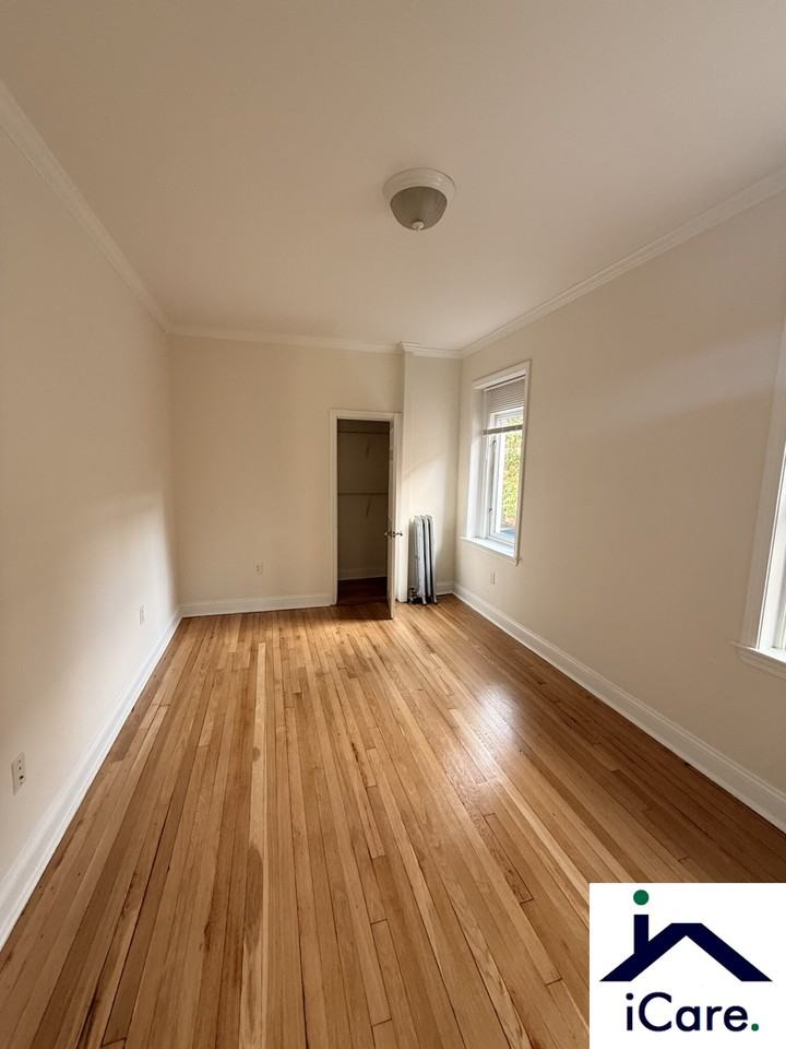 21 Green St #1B - Photo 2 of 6