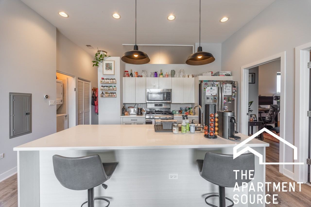 2247 W Lawrence Ave #205 - Photo 5 of 24