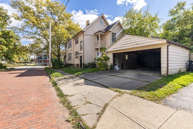 438 E 152nd St - Photo 6 of 12