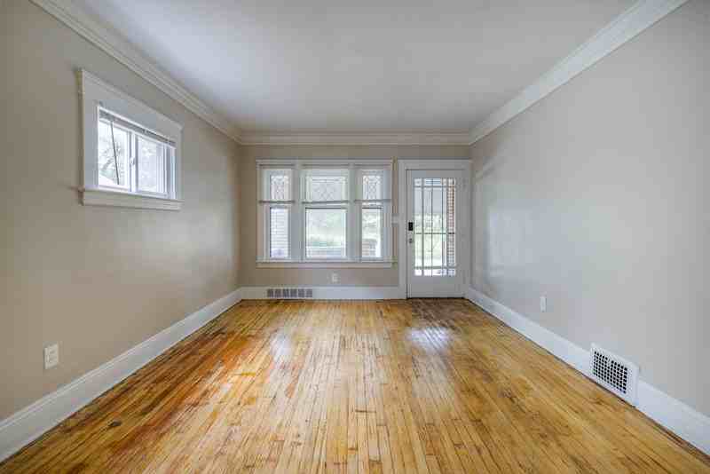 12401 Parkhill Ave #UP - Photo 3 of 11