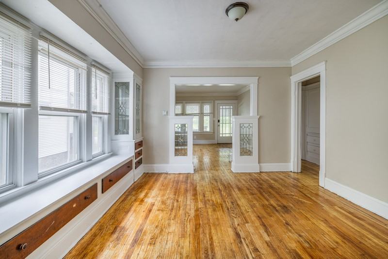 12401 Parkhill Ave #UP - Photo 5 of 11