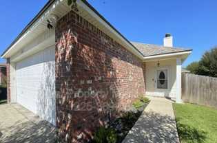 9382 Pecan Tree Dr - Photo 1 of 1