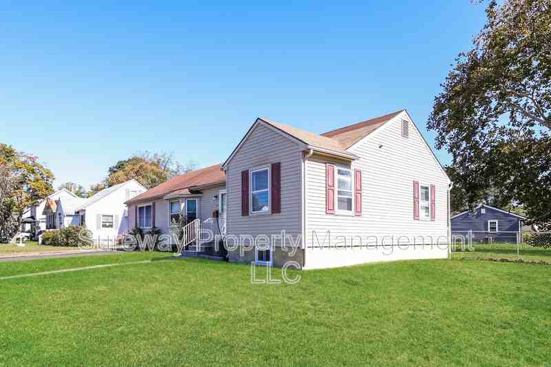 60 Indiana Ave - Photo 2 of 25