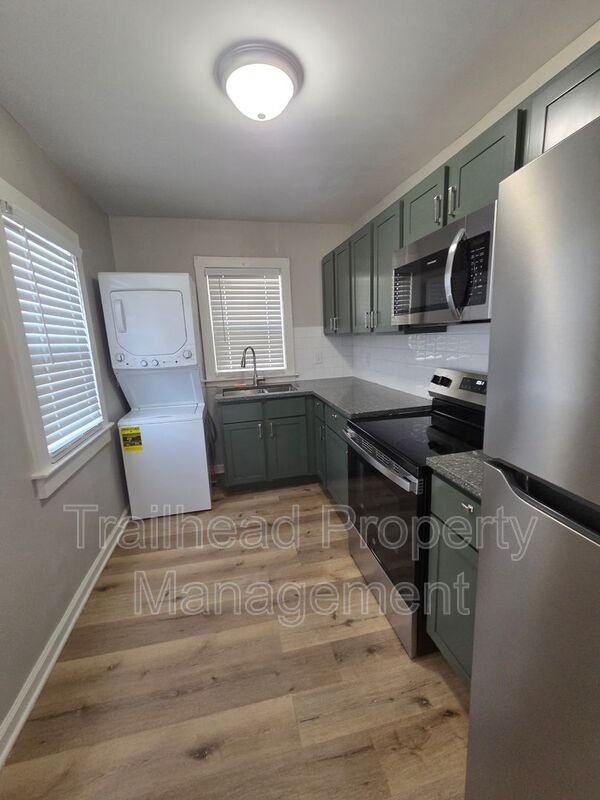 1506 W 23rd St - Photo 2 of 10