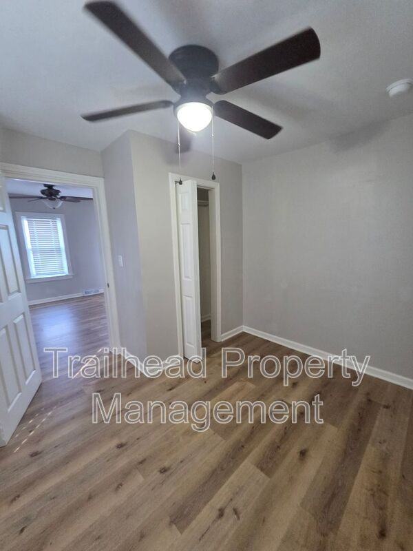 1506 W 23rd St - Photo 3 of 10