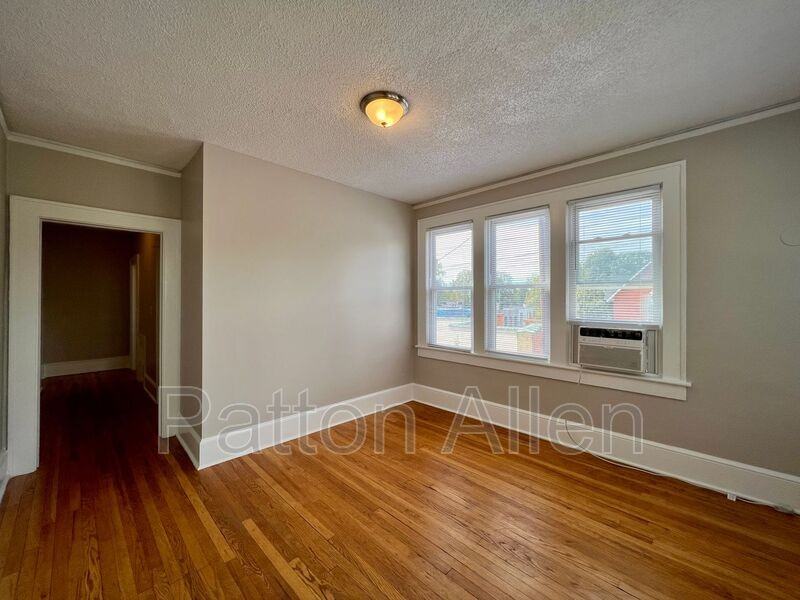205 Hillside St #1 - Photo 4 of 18