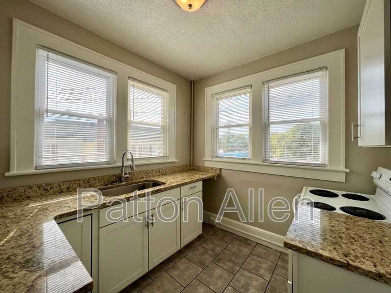 205 Hillside St #1 - Photo 7 of 18