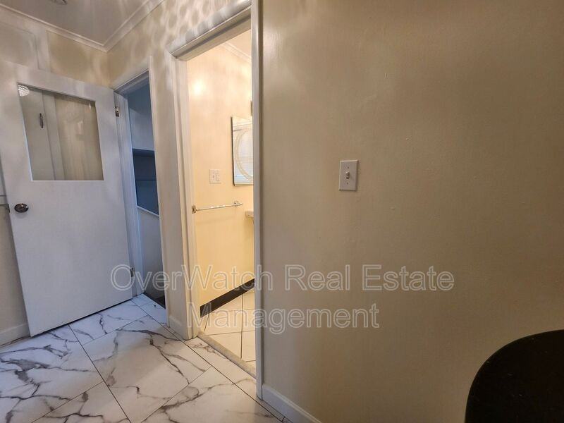 7727 Jewel Lake Rd - Photo 6 of 15