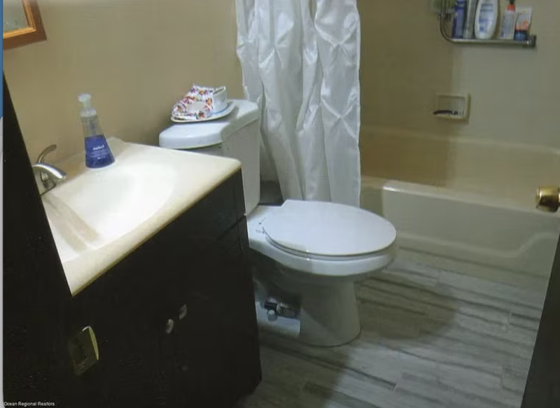 4 La Dunette Dr - Photo 2 of 10