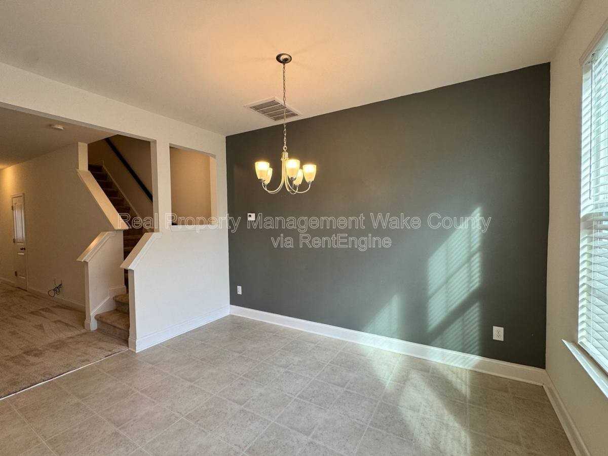 4413 Lord Joseph Ct - Photo 3 of 10