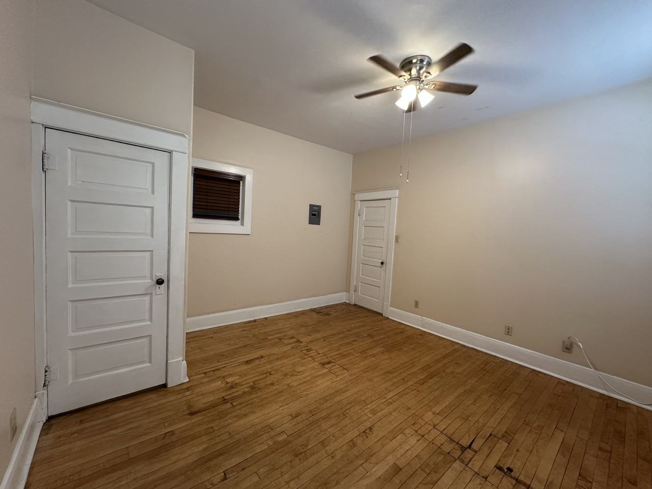 1002 Central Ave Sw - Photo 4 of 22