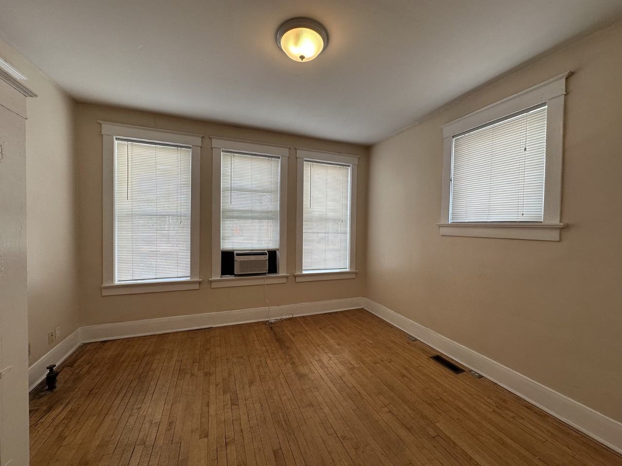 1002 Central Ave Sw - Photo 7 of 22