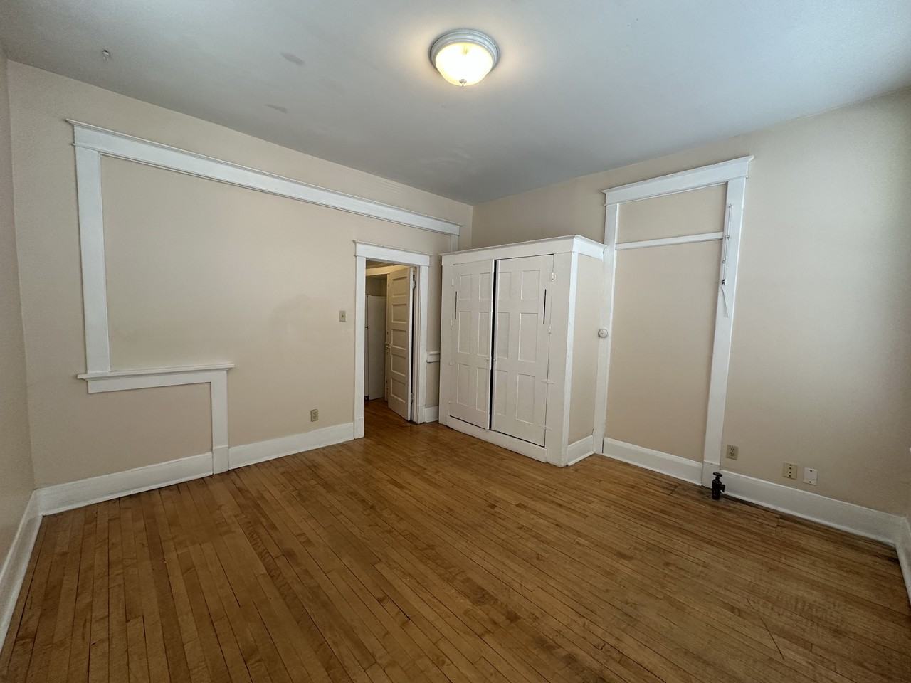 1002 Central Ave Sw - Photo 3 of 22