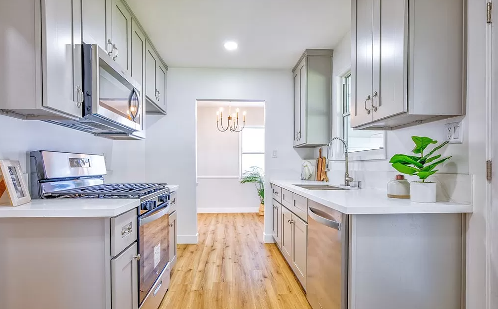 6621 Lindley Ave #NA - Photo 3 of 16