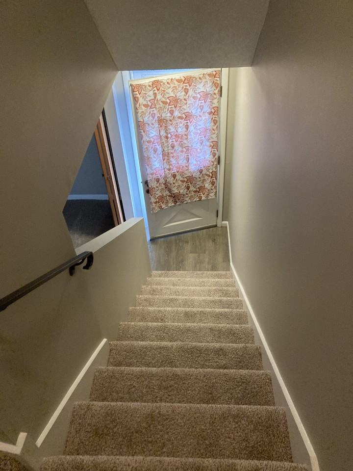 831 Clareridge Ln #831 - Photo 6 of 10