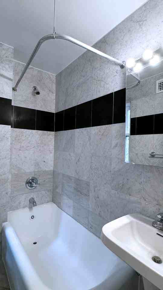 Christopher Street #5N - Photo 3 of 4