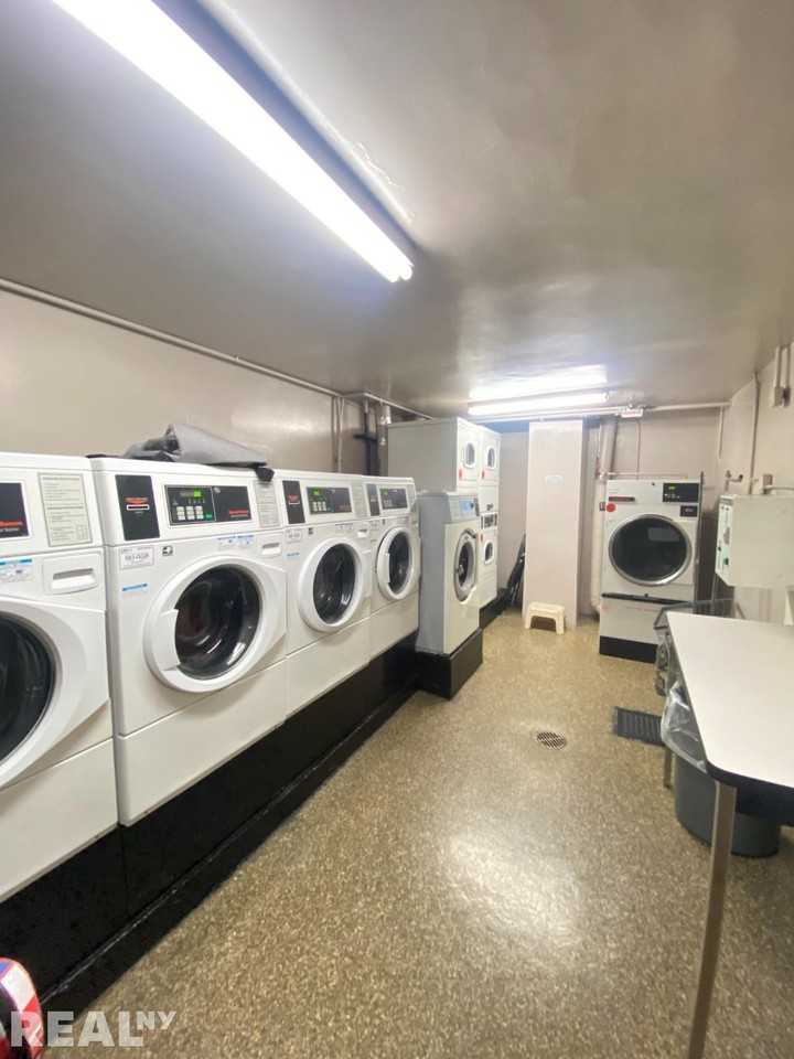 East 36th Street #12A - Photo 6 of 9