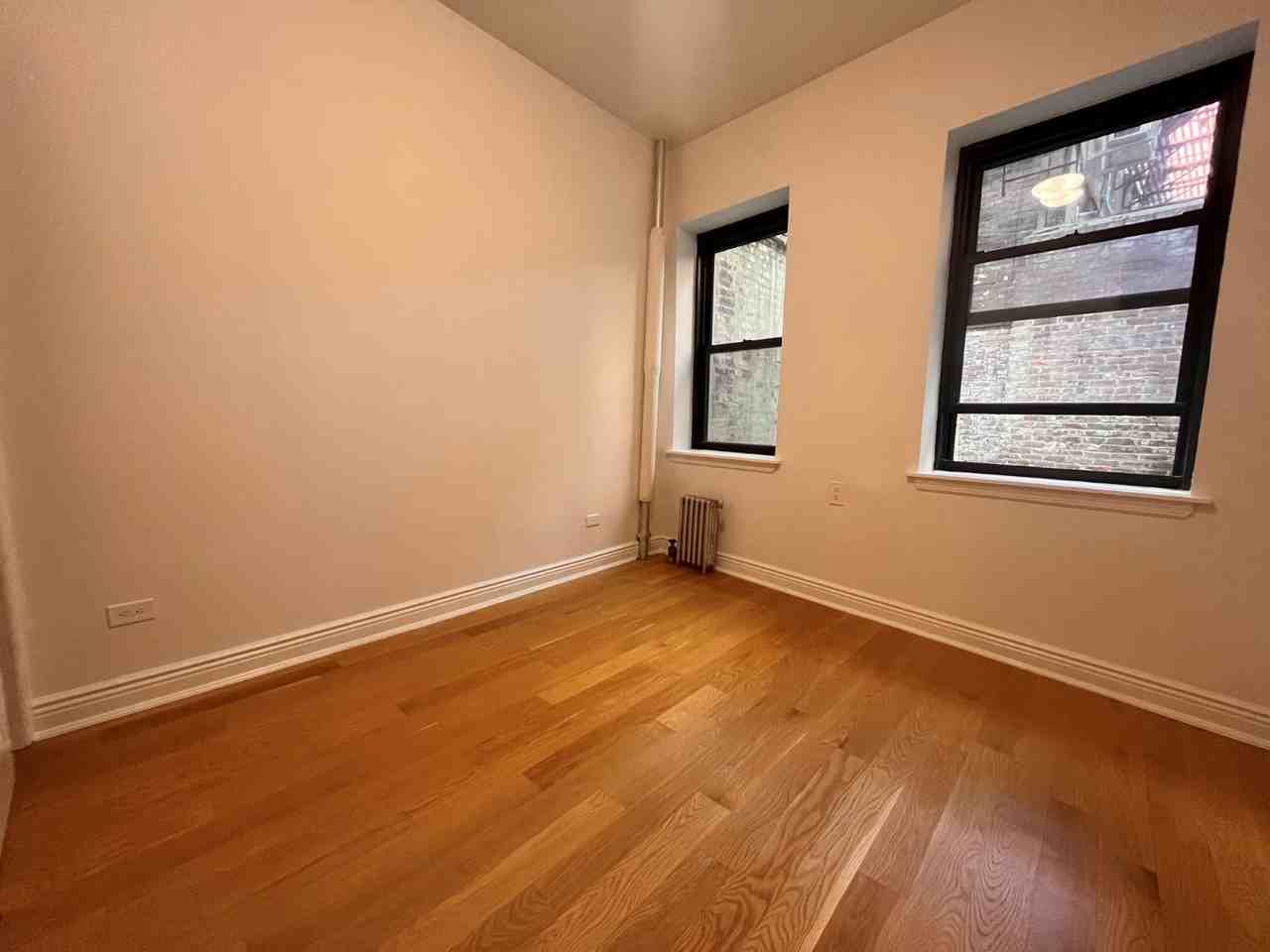 Grand St #2B - Photo 4 of 4