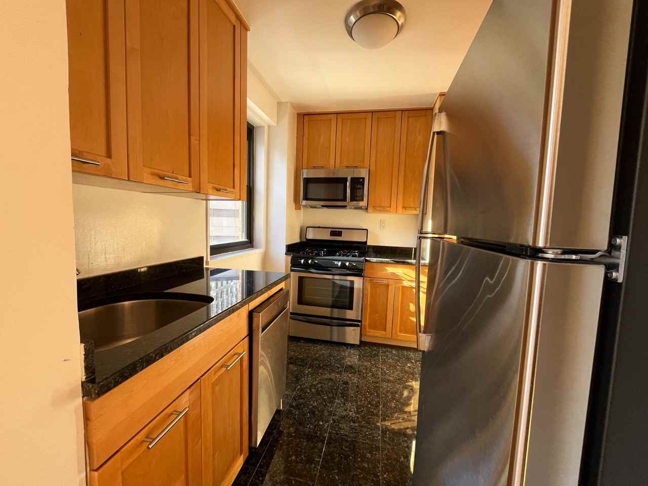 4th Ave #17A - Photo 4 of 9