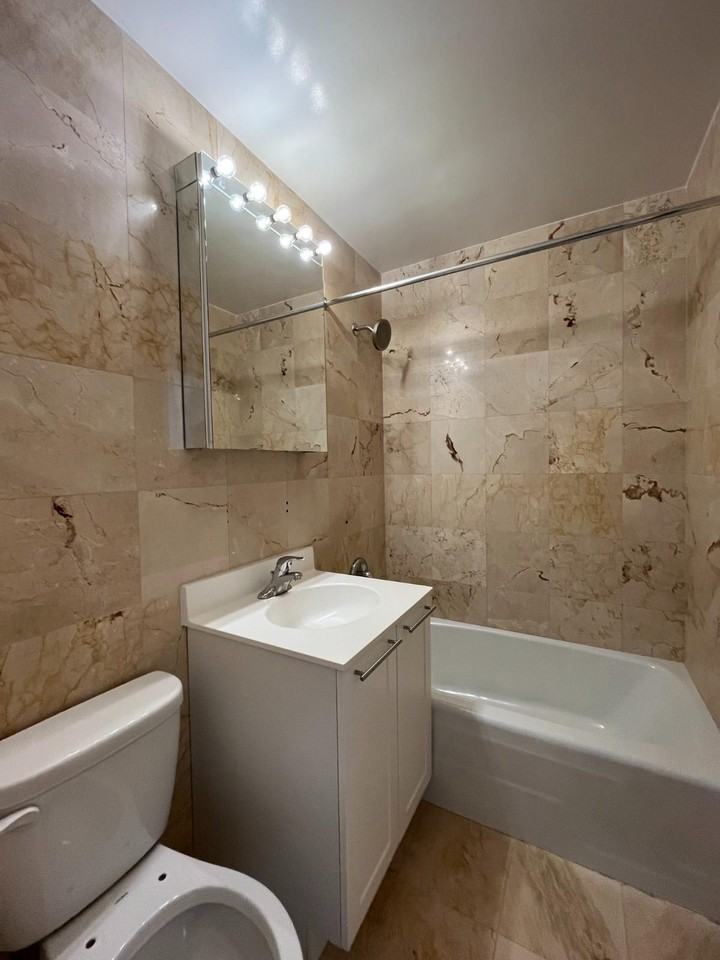 4th Ave #17A - Photo 7 of 9