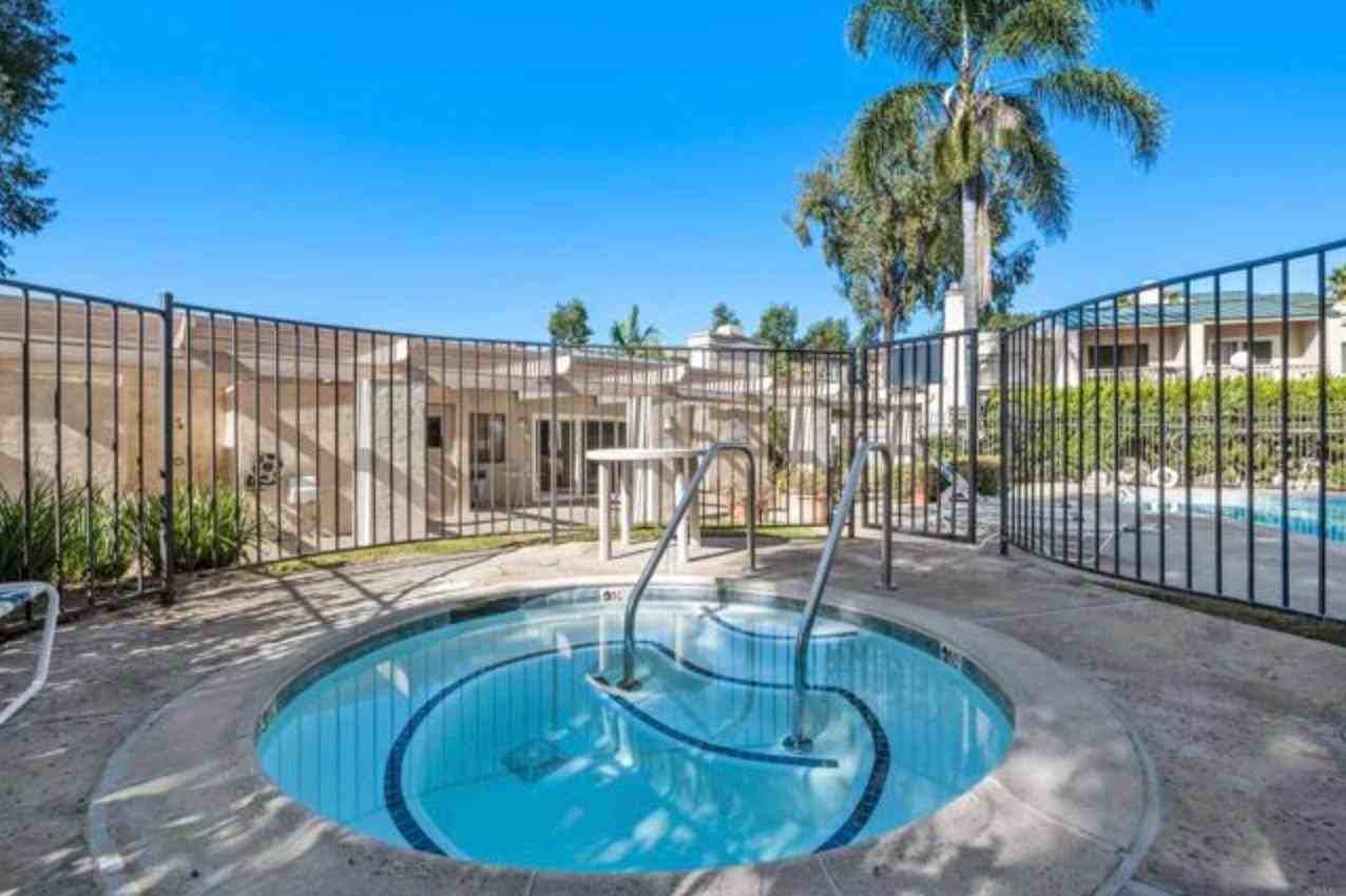 709 Copper Dr - Photo 7 of 15