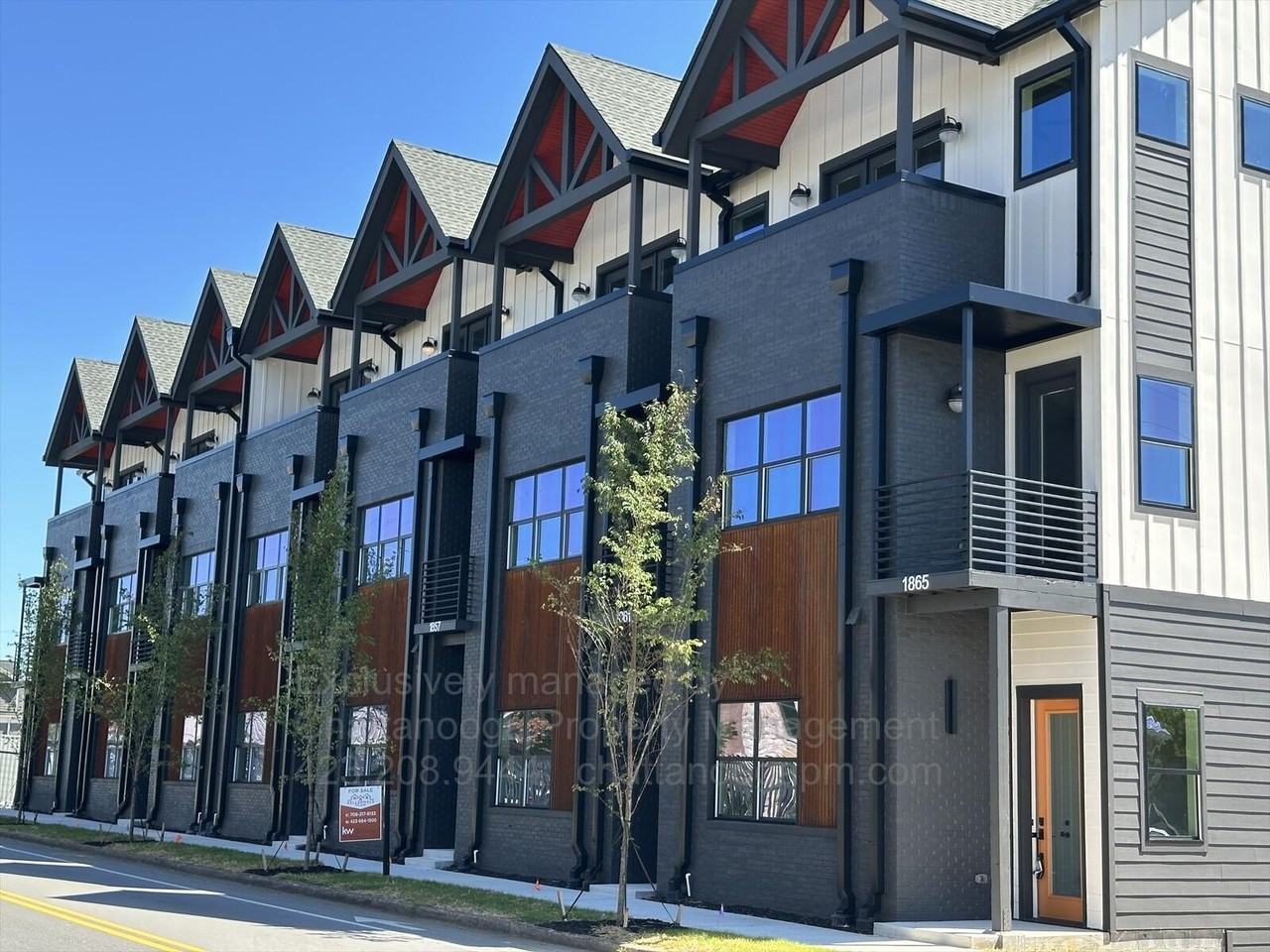 1861 1861 Zeta Way - Photo 2 of 34