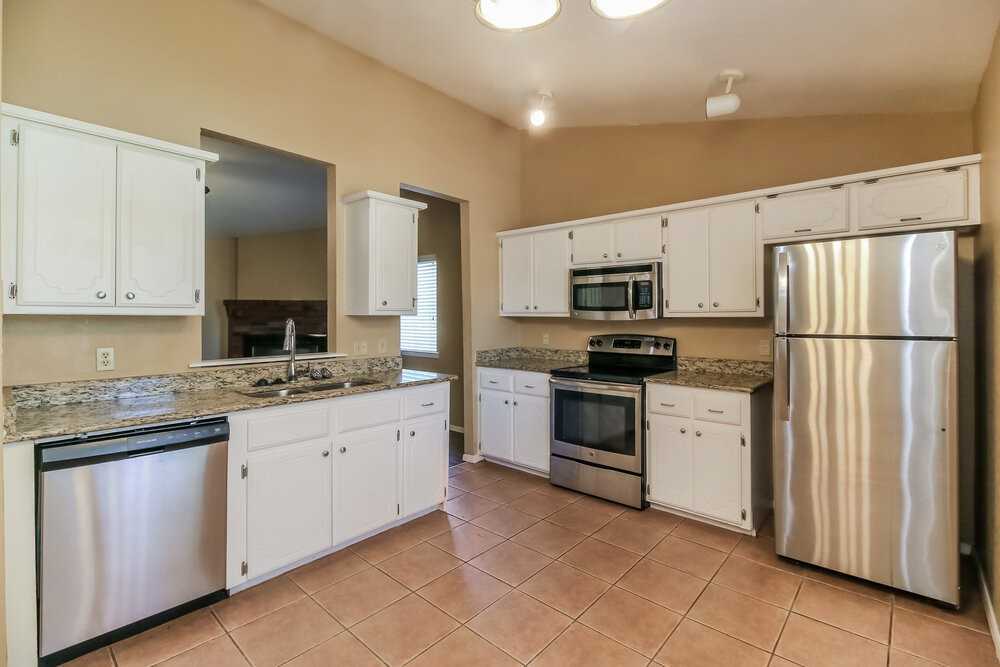 12265 Sw 12th St - Photo 7 of 16