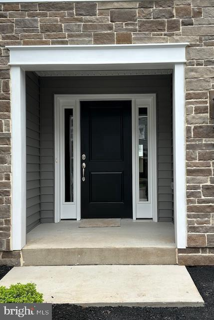 400 Sydney Ln - Photo 2 of 28