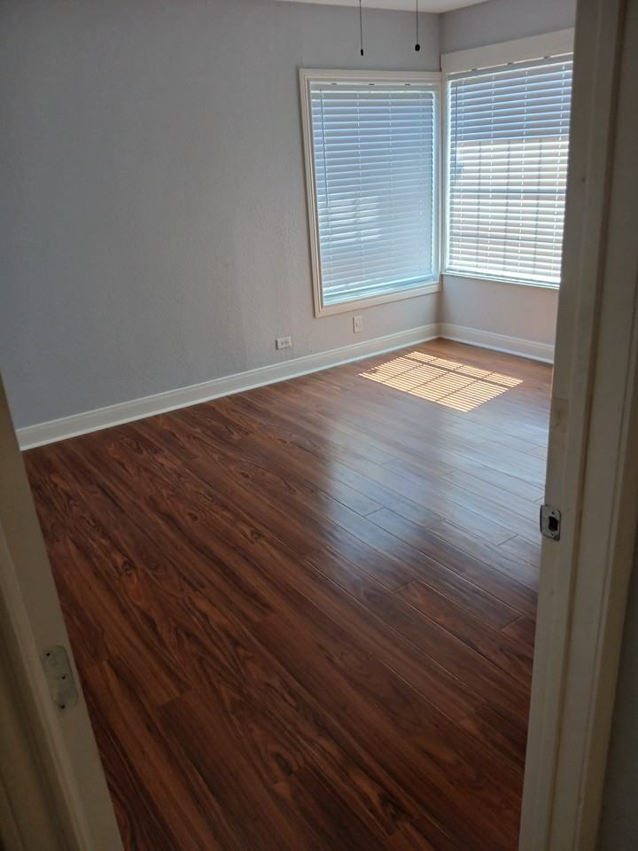 2223 Waverly Ave - Photo 5 of 8