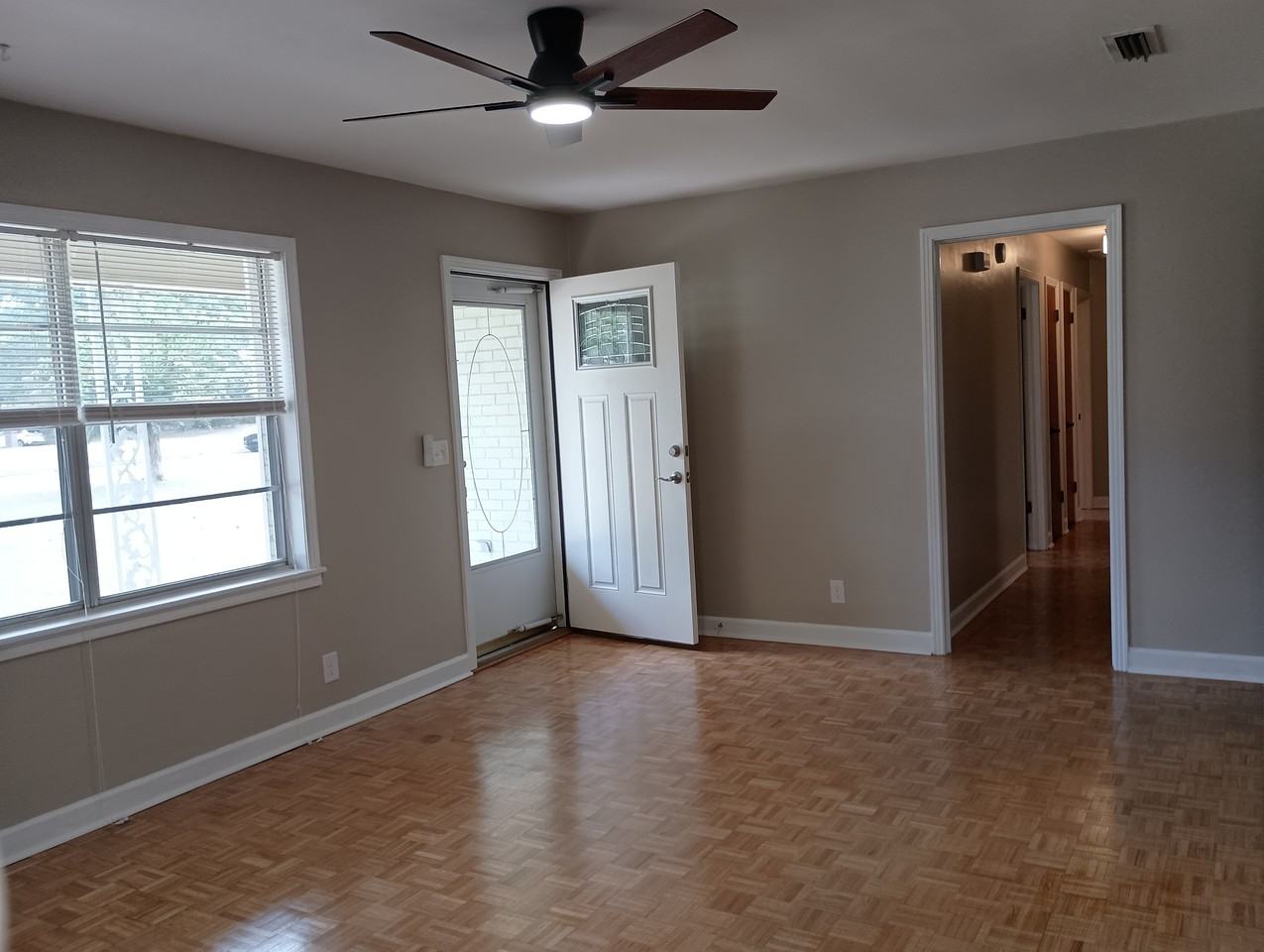 503 Holly Hill Rd - Photo 5 of 41