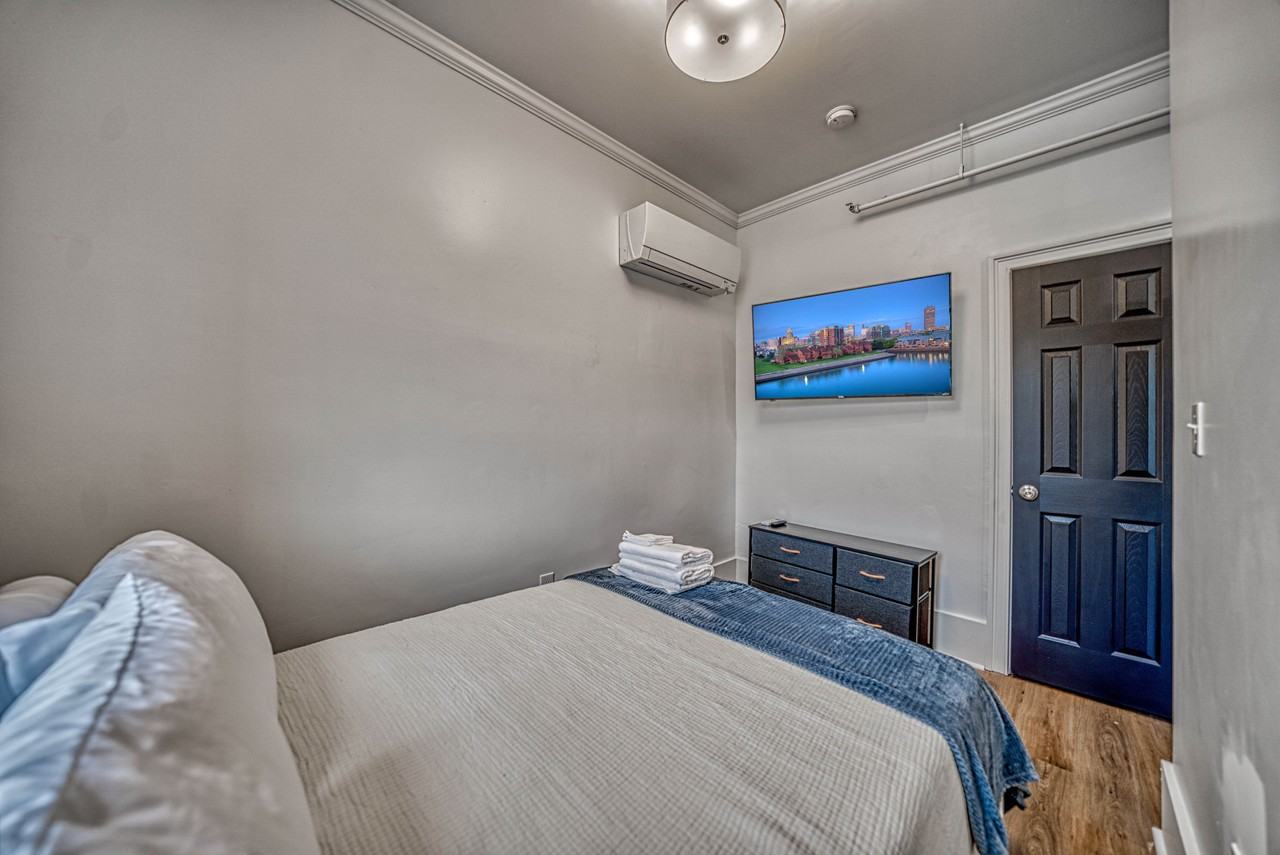 46 Allen St #3 - Photo 4 of 22