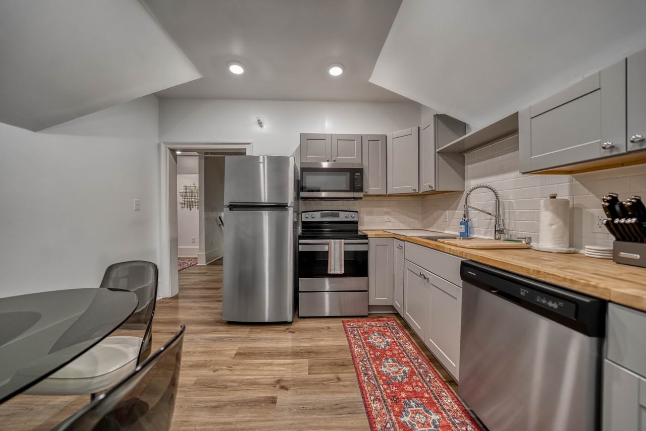 46 Allen St #5 - Photo 4 of 24