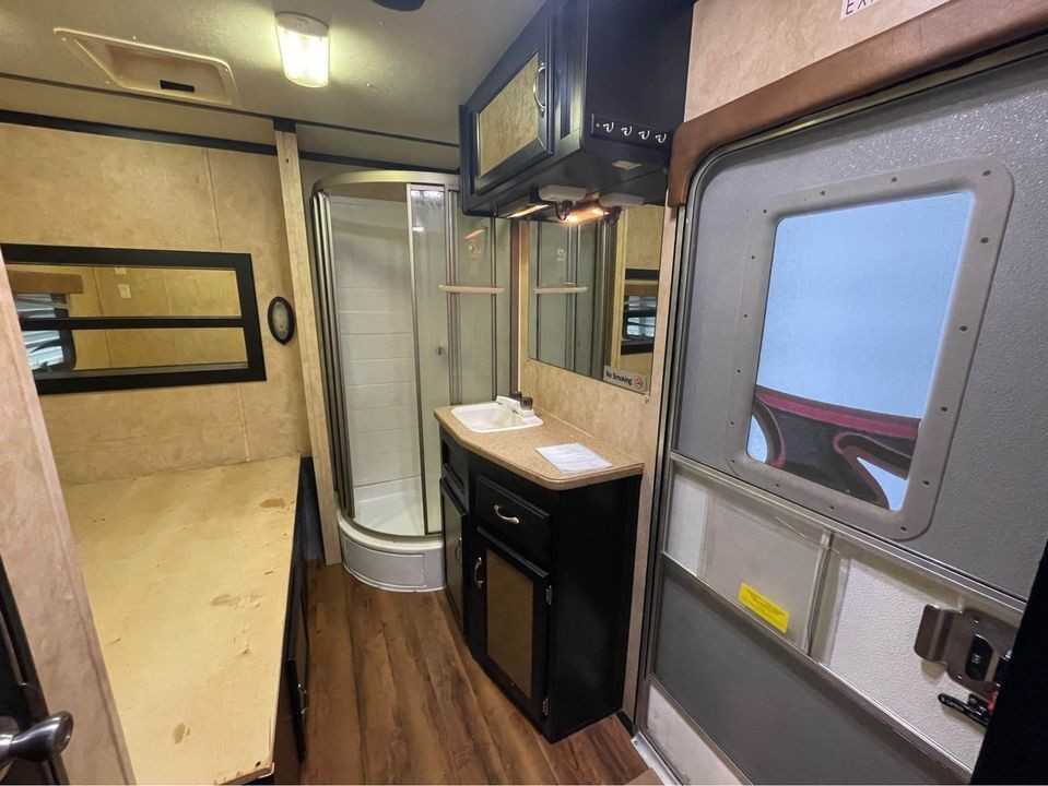 5250 Okeechobee - Photo 4 of 20