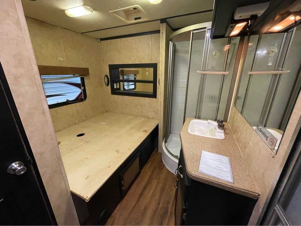 5250 Us Hwylot - Photo 2 of 20