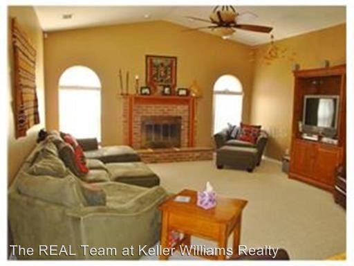 1104 Belladonna Dr - Photo 3 of 18